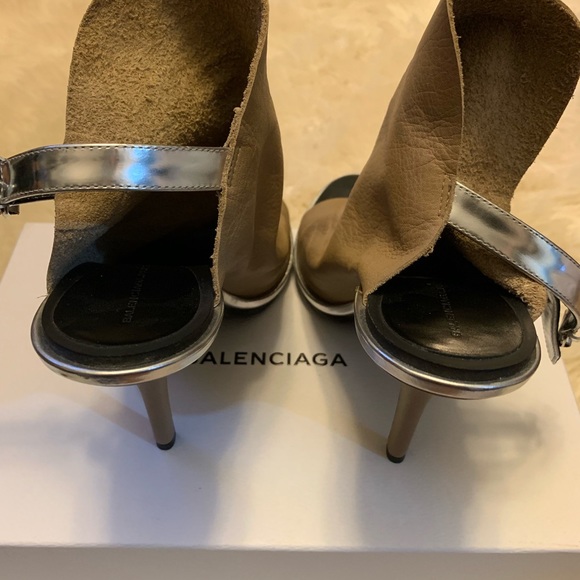 Authentic Balanciaga heels - Picture 3 of 3